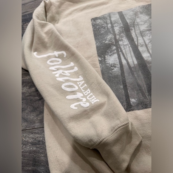 Taylor Swift Folklore Sweatshirt Large - Picture 2 of 4
